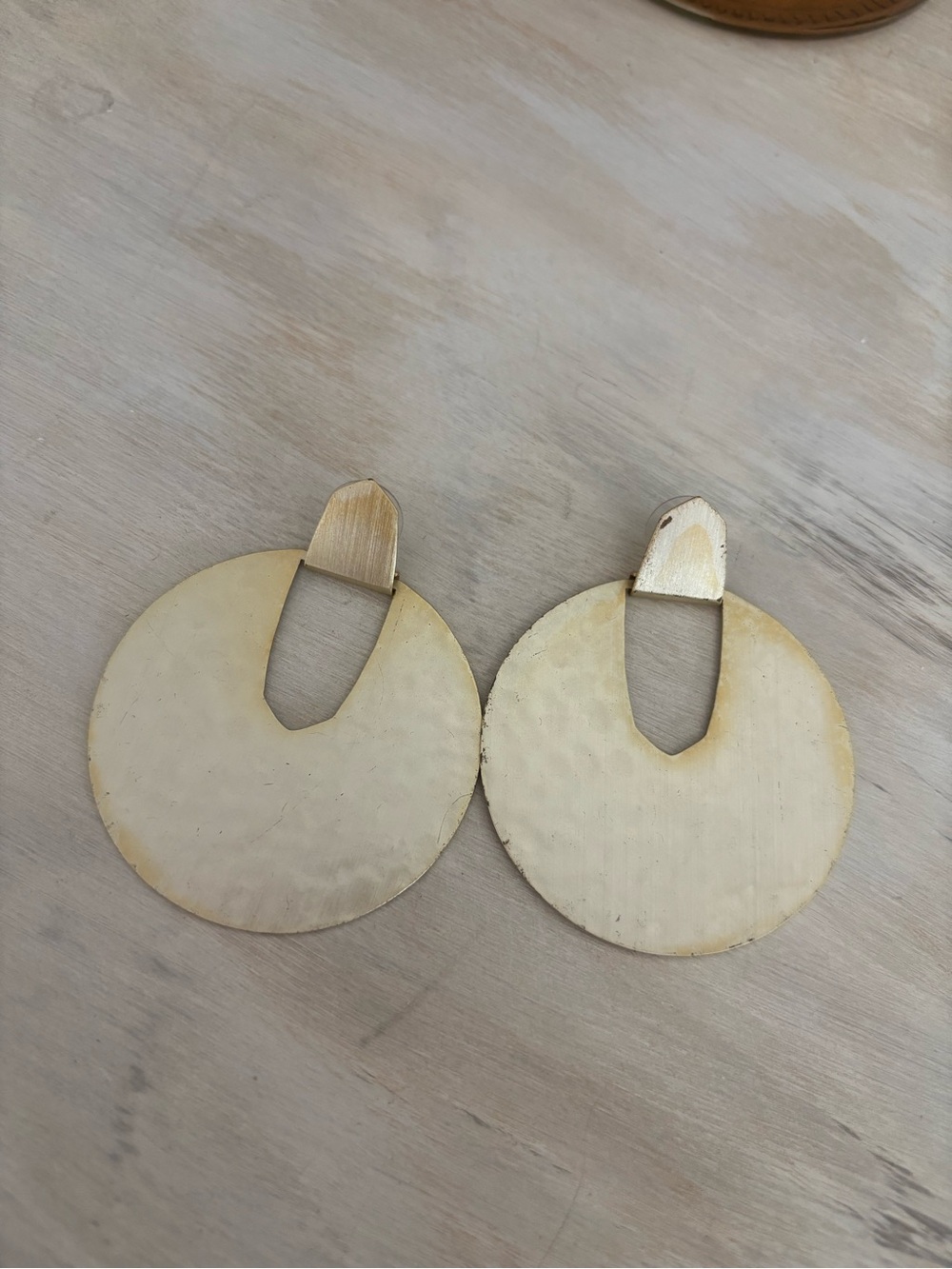Kendra Scott Gold-Tone Drop Earrings
